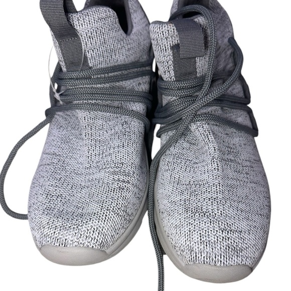 NEW Blondo Selina Waterproof Sneakers in Gray - Size 8 - Picture 3 of 7